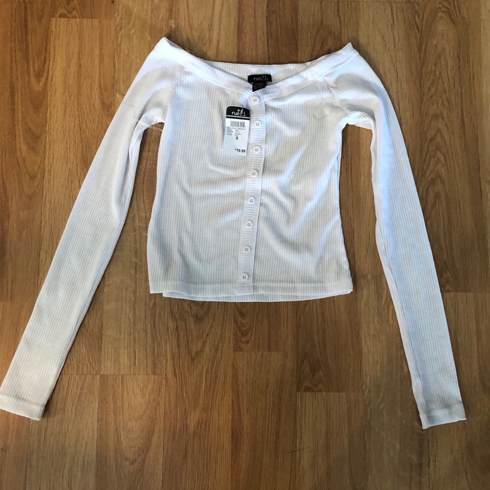 Cropped off the shoulder long sleeve button top